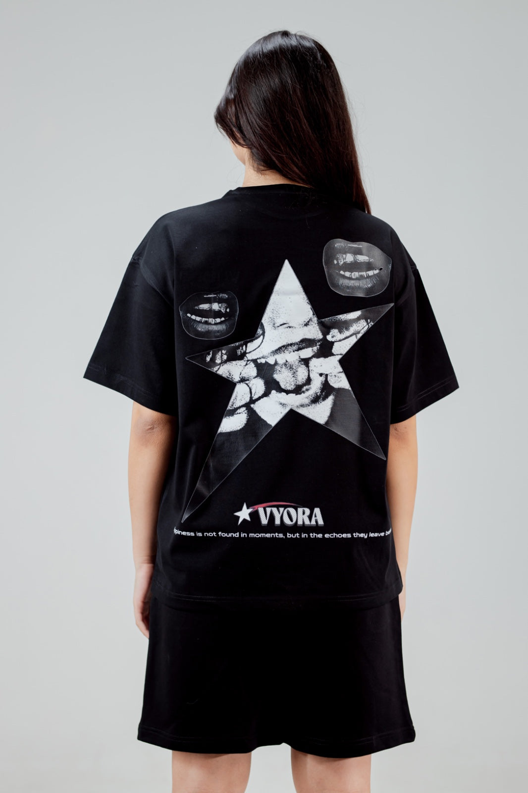 Black Tee