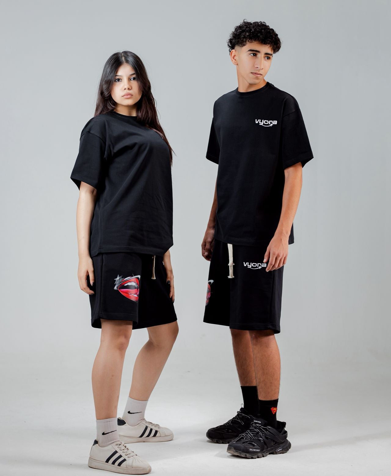 Black Tee